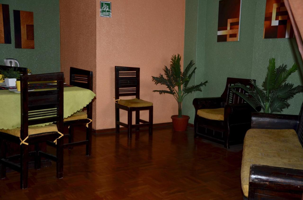 La Estacion Hostal Quito Luaran gambar